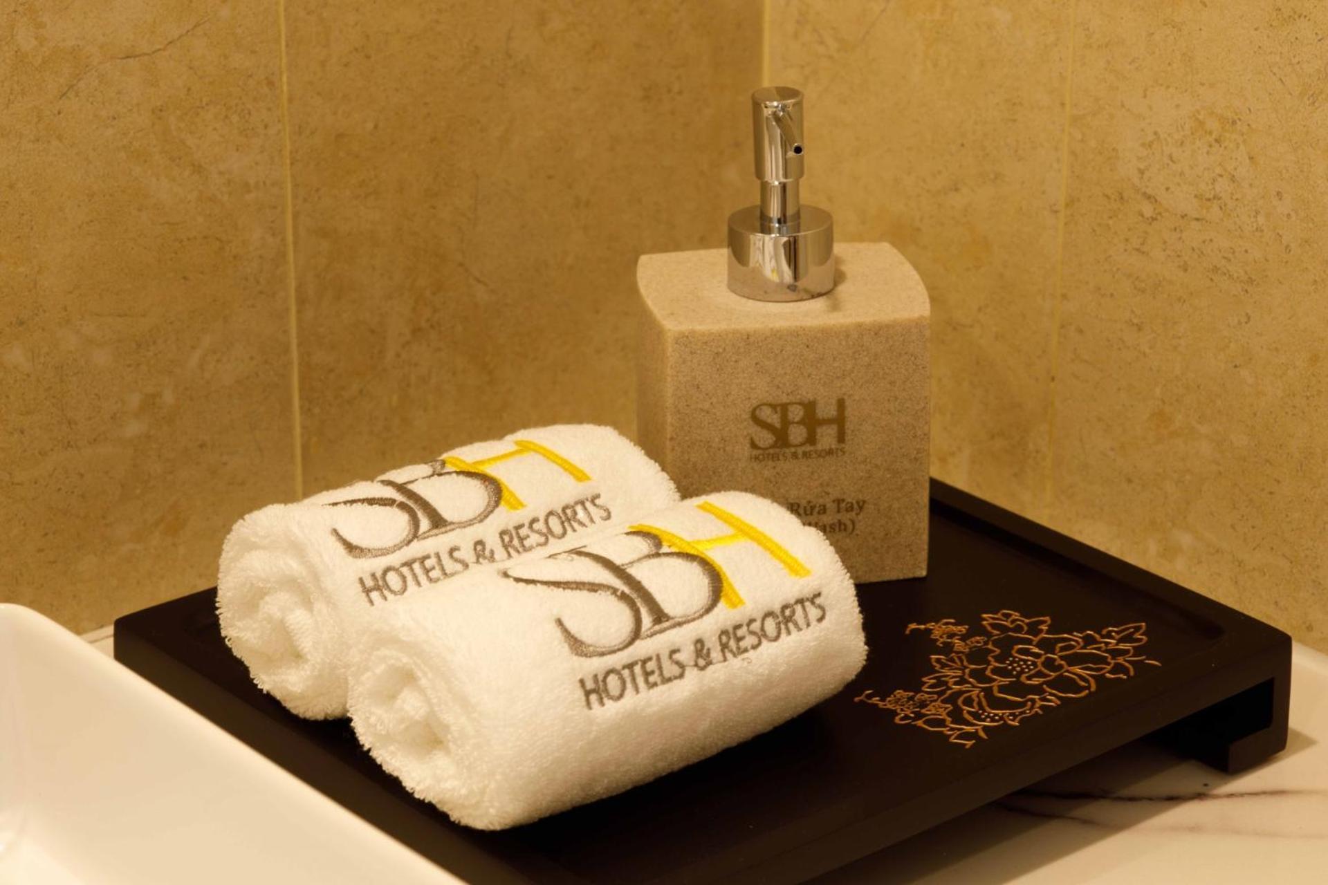 Sbh Gloria Hue Hotel Eksteriør billede